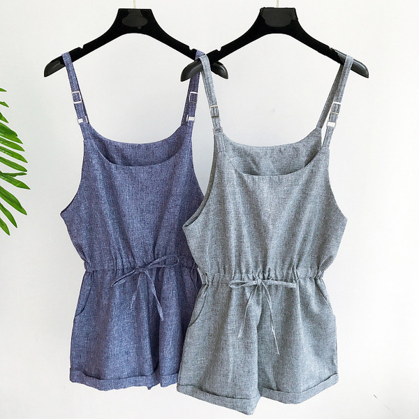 στολή των γυναικών καλοκαιριού σε τέσσερα χρώματα