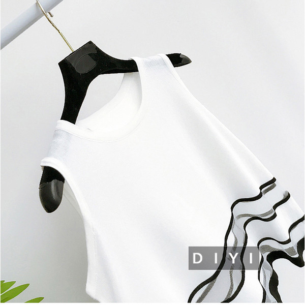 οροφή της δεξαμενής Κομψό κυρίες με διαφανή μέρη σε λευκό, κόκκινο και μαύρο