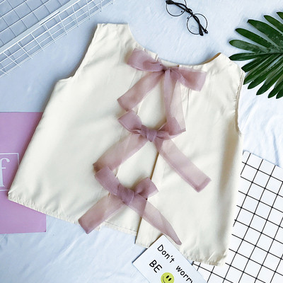 οροφή της δεξαμενής κομψό σύντομο κυρίες με κορδέλες στο πίσω μέρος