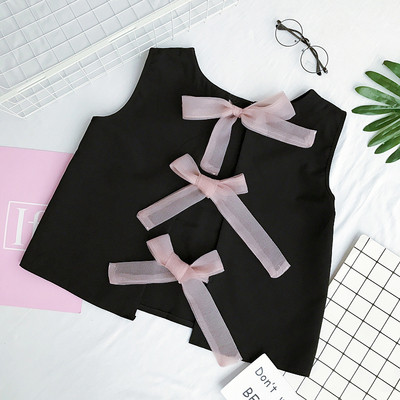 οροφή της δεξαμενής κομψό σύντομο κυρίες με κορδέλες στο πίσω μέρος