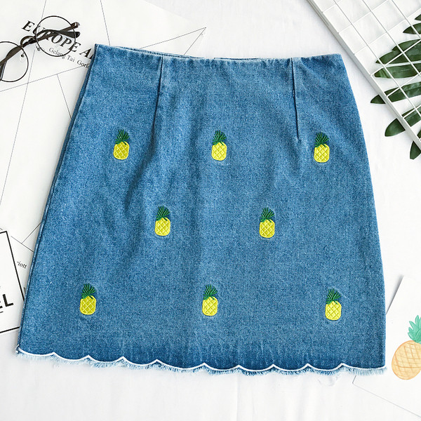 φούστα Καλοκαίρι κυρία στο μπλε και λευκού χρώματος με κέντημα ανανά