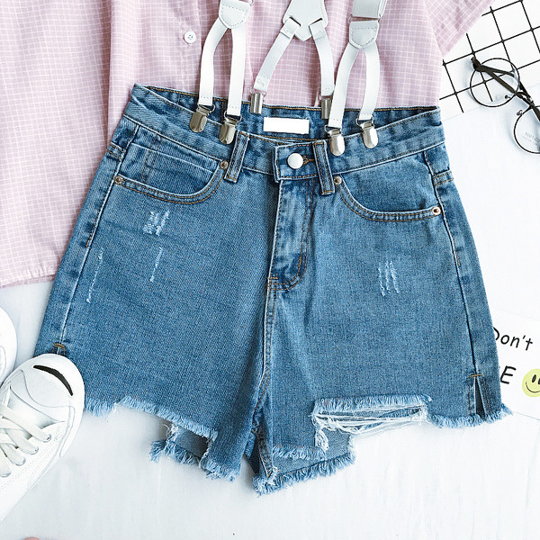 Σύγχρονη κυρίες κοντό παντελόνι με υψηλή μέση και τιράντες