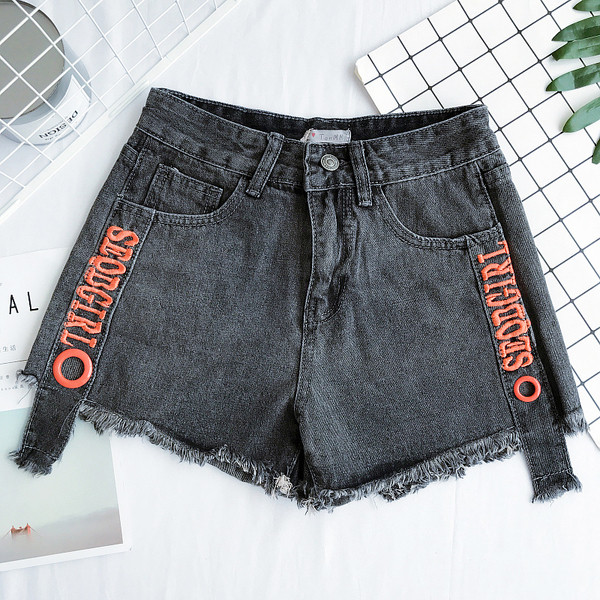 παντελόνι Σύντομη κυρίες σημειώνονται με μπλε και μαύρο