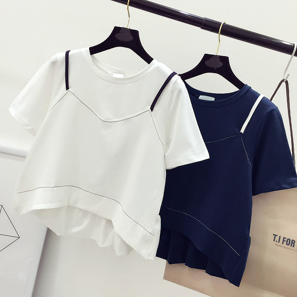 Όμορφες κυρίες μπλούζα με ψεύτικο γιλέκο σε μαύρο και άσπρο