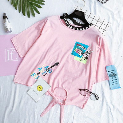 Φρέσκα κυρίες μπλούζα με μια εικόνα κινούμενων σχεδίων σε ροζ, κίτρινο και λευκό