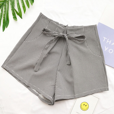 Κομψή σορτς για τις κυρίες καρό κορδέλα