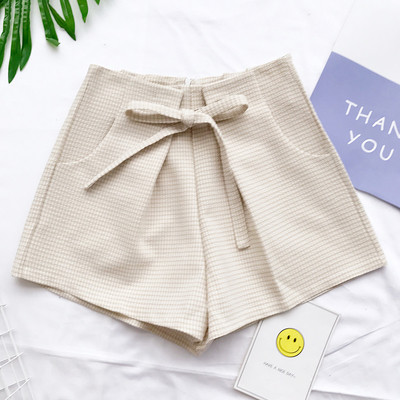 Κομψή σορτς για τις κυρίες καρό κορδέλα