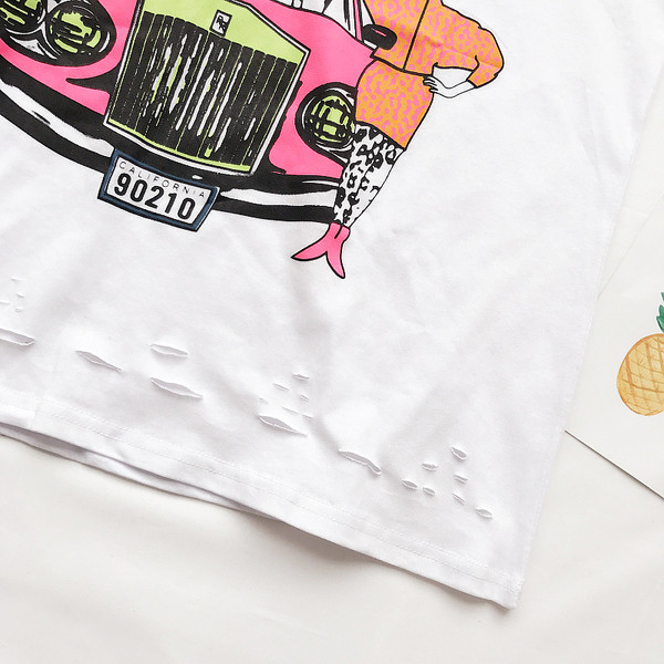 Φρέσκα κυρίες πουκάμισο με μια εικόνα σε διάφορα χρώματα