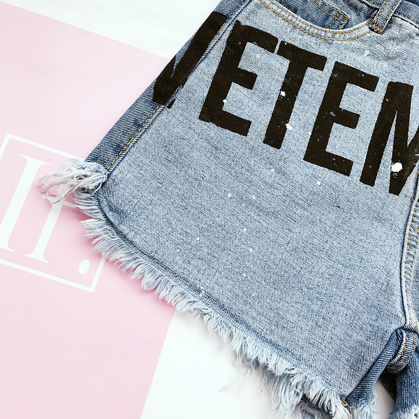 σορτς Κομψή και μοντέρνα κυρίες σε μπλε χρώμα με nadis