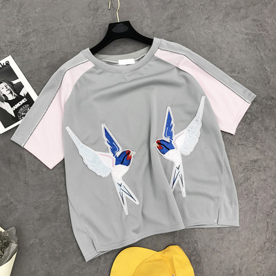 Κομψό κυρίες μπλούζα κατάλληλο για ζωή σε γκρι και μαύρο