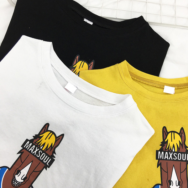 Φρέσκα κυρίες μπλούζα με δεσμούς σε μαύρο, λευκό και κίτρινο