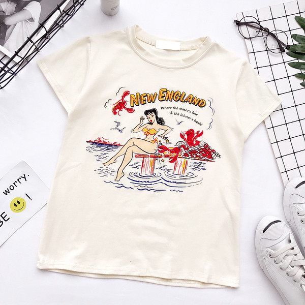 Casual κορυφές σε λευκό με διάφορες εικόνες