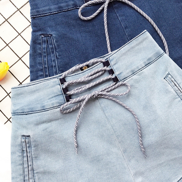 σορτς Κομψό κυρίες με δεσμούς μπλε και σκούρο μπλε