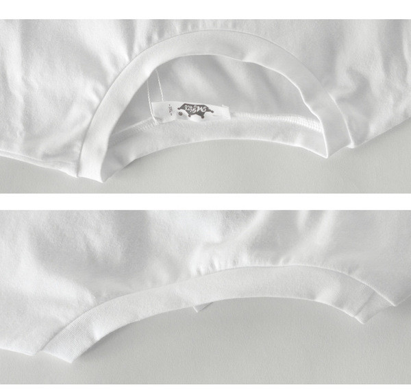 Сладка детска блуза за момичета в бял цвят с надпис "Queen"