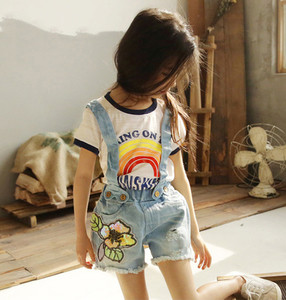 Стилни детски къси панталони за момичета в син и тъмносин цвят с бродерия и тиранти