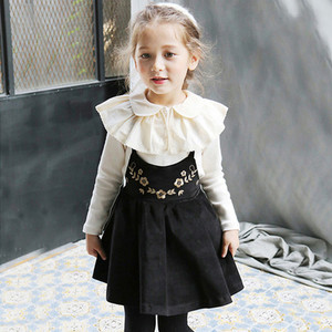 Κομψή παιδιά φόρεμα με κέντημα