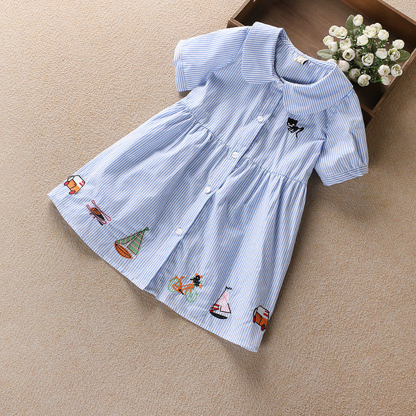 Τα παιδιά χαριτωμένο ριγέ φόρεμα με κεντήματα