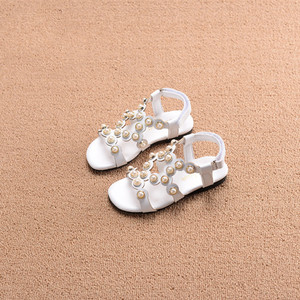Παιδικά σανδάλια για τα κορίτσια κατάλληλο για τη ζωή με χάντρες