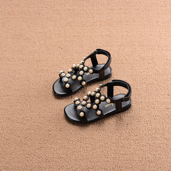 Παιδικά σανδάλια για τα κορίτσια κατάλληλο για τη ζωή με χάντρες