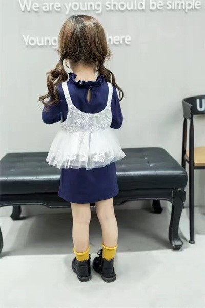 Απλή φόρεμα για κορίτσια + δαντέλα γιλέκο