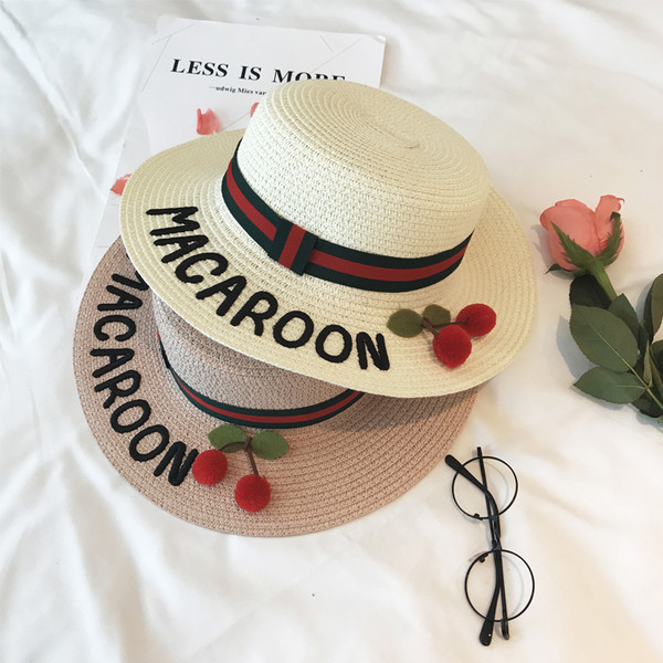 Сладка детска шапка за момичета с надпис