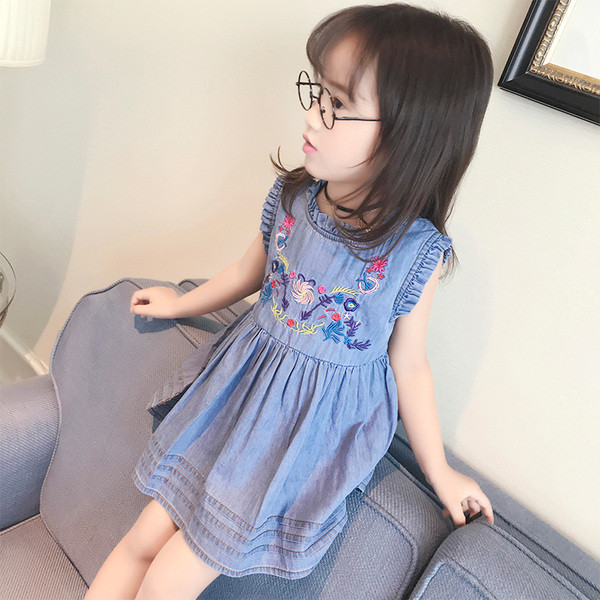 Лятна детска рокля за момичета в син цвят с бродерия