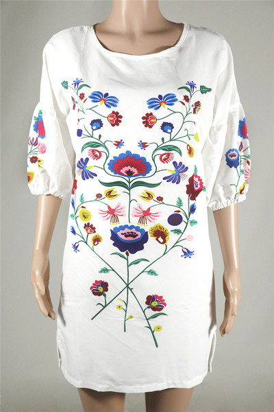 Ежедневна дамска рокличка с интересни флорални шарки и къс 3/4 ръкав