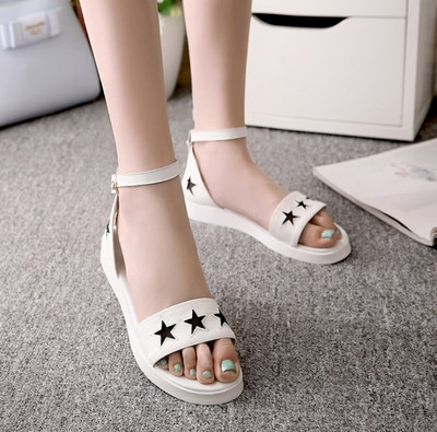 Ежедневни дамски сандали за жени в бял и черен цвят - много удобни