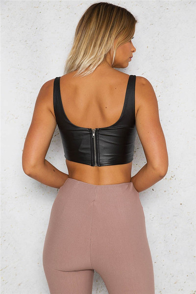 Стилен дамски кожен топ с дълбоко деколте и връзки