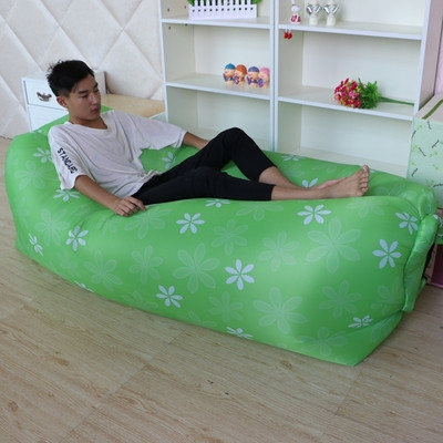 Надуваем диван за къмпинг в различни разцветки - много удобен