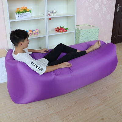 Надуваем диван за къмпинг в различни разцветки - много удобен