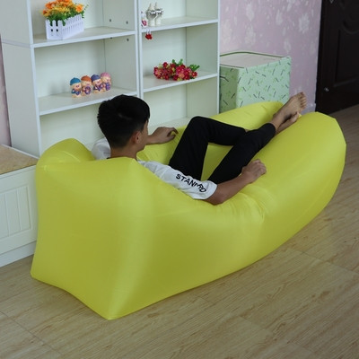 Надуваем диван за къмпинг в различни разцветки - много удобен