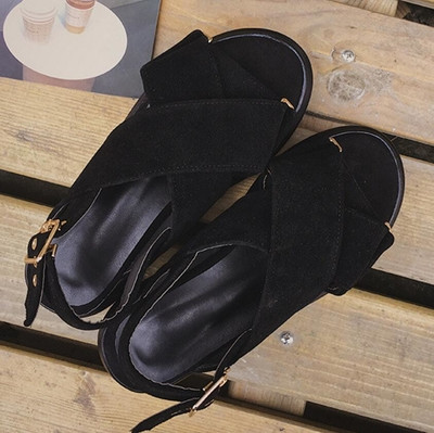 Много красиви дамски сандали за дамите с удобна подметка