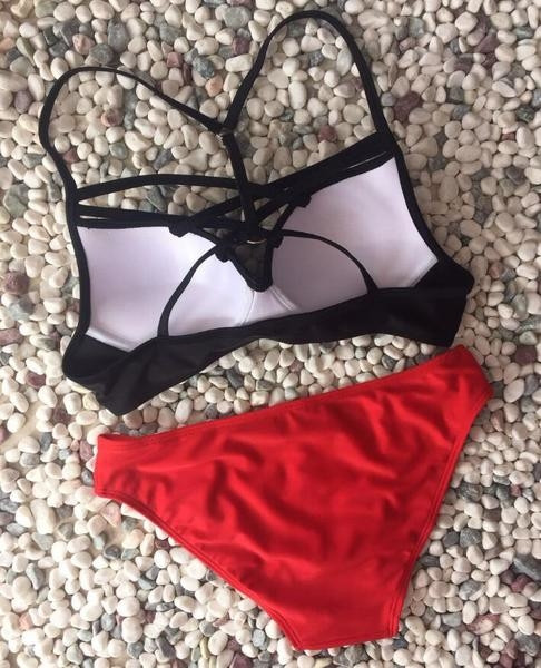 Красив бански костюм за дамите от две части в червен цвят