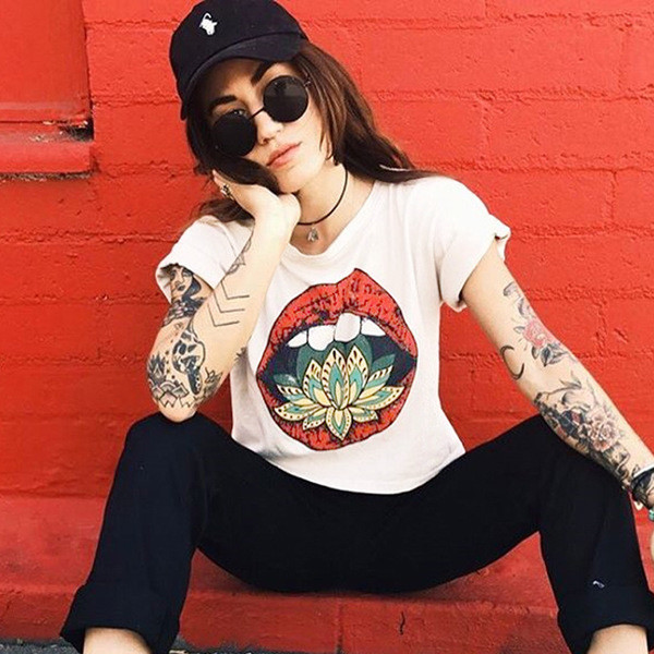 Ежедневна дамска тениска с изображение