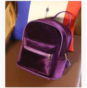 Семпла дамска раница в различни цветове - имитация на велур
