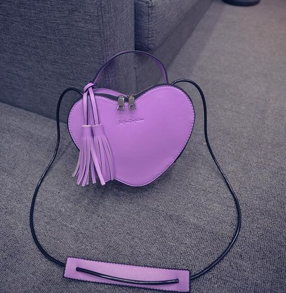 Мини дамска чанта във формата на сърце в различни цветове