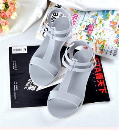 Стилни гумени дамски сандали в семпъл модел