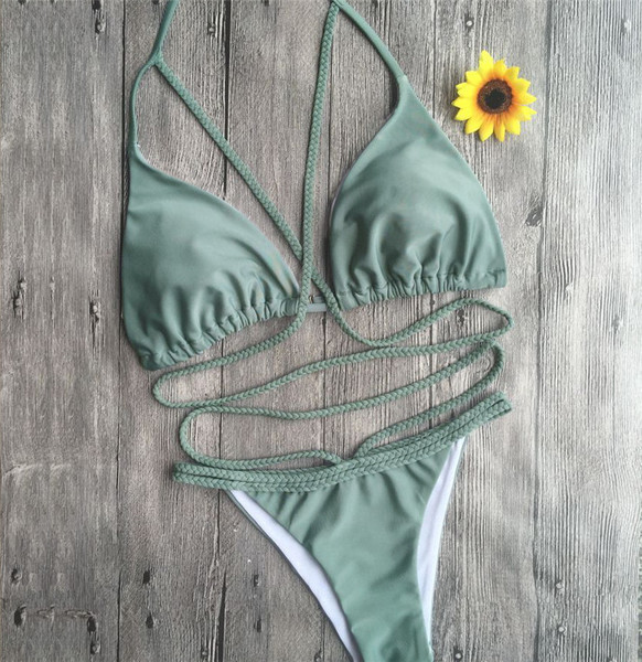 Стилен бански костюм от две части с каишки