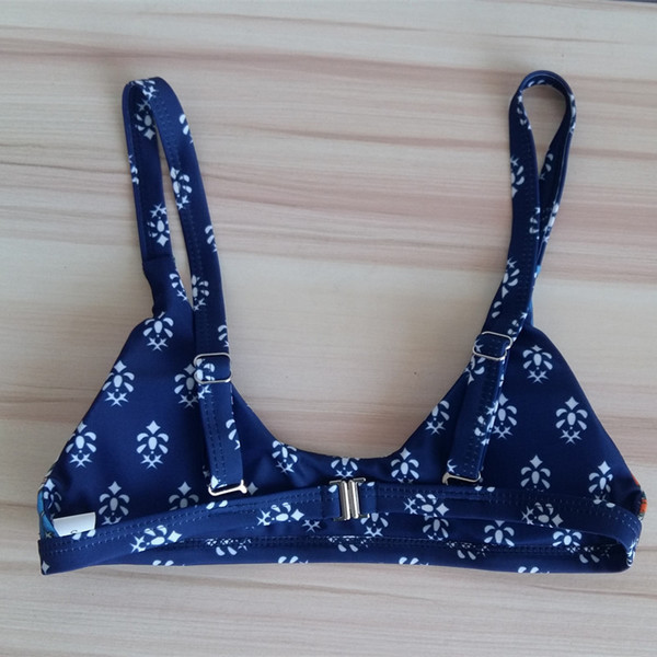 Цветен бански костюм за дамите от две части 