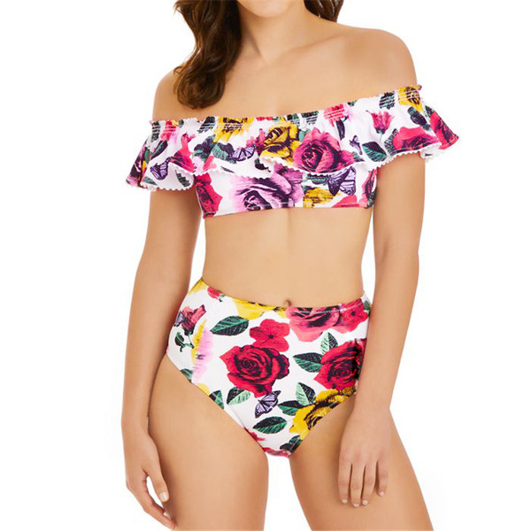 Интересен шарен дамски бански костюм от две части 