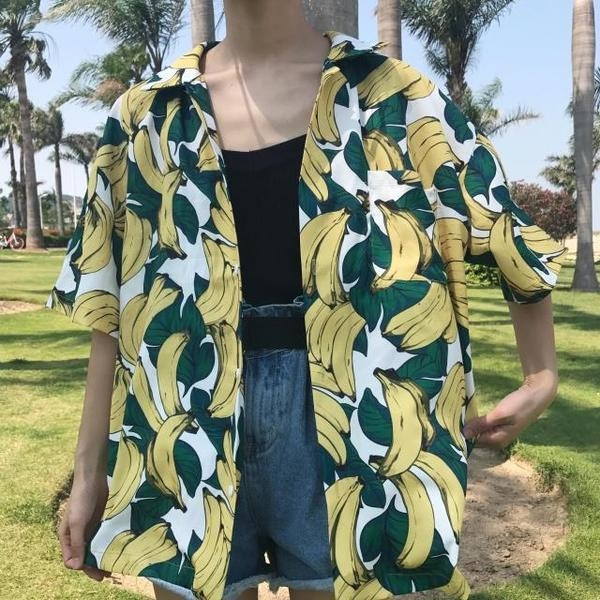 Καλοκαίρι και φρέσκα κυρίες κοντό μανίκι πουκάμισο