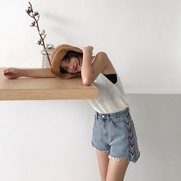 Модерни дамски къси панталони с висока талия 