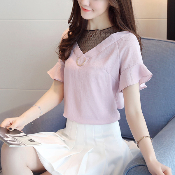 Стилна шифонена блуза с мрежичка и волани по ръкавите