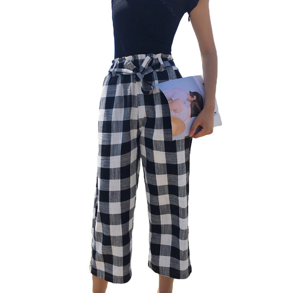 Летен дамски панталон - 7/8, на каре, подходящ за ежедневие
