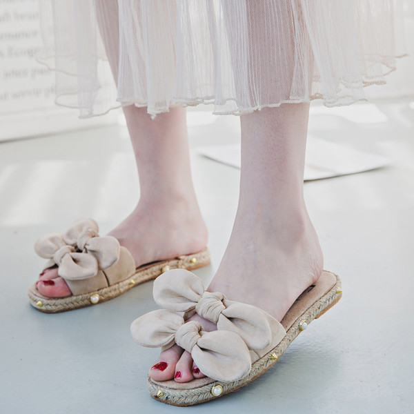 Γυναικείες παντόφλες με κορδέλες και χάντρες σε διάφορα χρώματα
