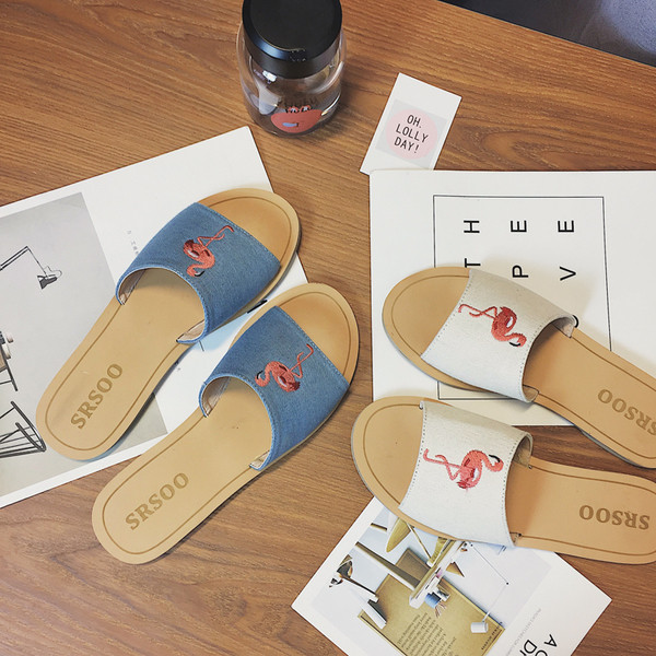 Γυναικείες casual παντόφλες  σε διαφορετικά χρώματα