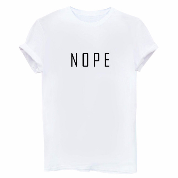 Γυναικεία  T-shirt με κοντά μανίκια και μια ενδιαφέρουσα επιγραφή - 3 χρώματα