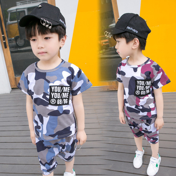 Παιδικό σετ καμουφλάζ για αγόρια - T-shirt + σορτς