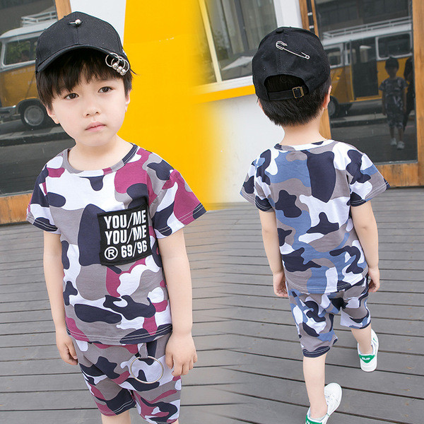 Παιδικό σετ καμουφλάζ για αγόρια - T-shirt + σορτς